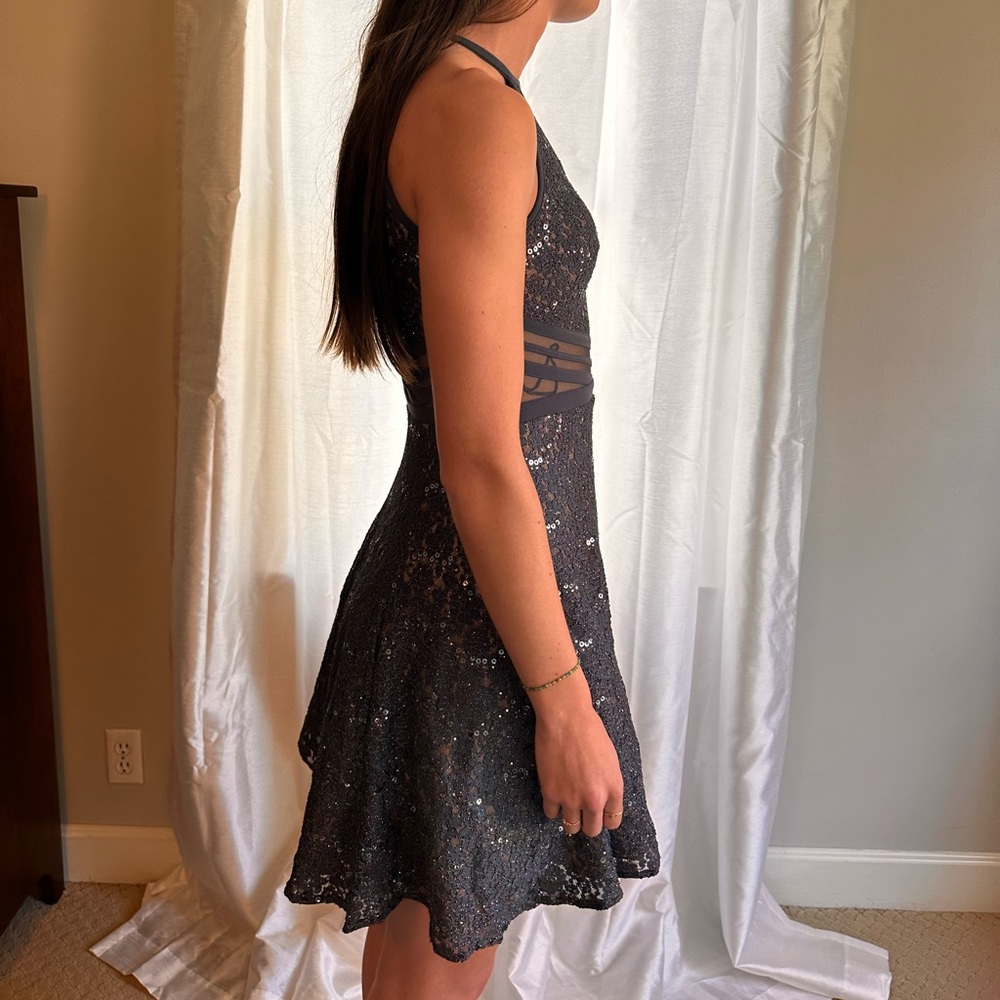 Gray halter style knee length dress with lace/sequin design size 3/4